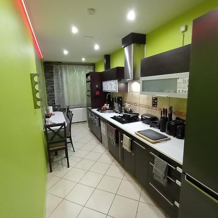 Apartament Venge -Cale Mieszkanie 46M2 Na Wylacznosc - Z Jedna Sypialnia I Jednym Sypialno-Salonem -3 Pietro Bez Windy- Rezerwacja Bez Karty Kredytowej-Klimatyzacja-Netflix-2 Lozeczka Dzieciece- Bezplatny Parking Publiczny Wrocław Exterior foto