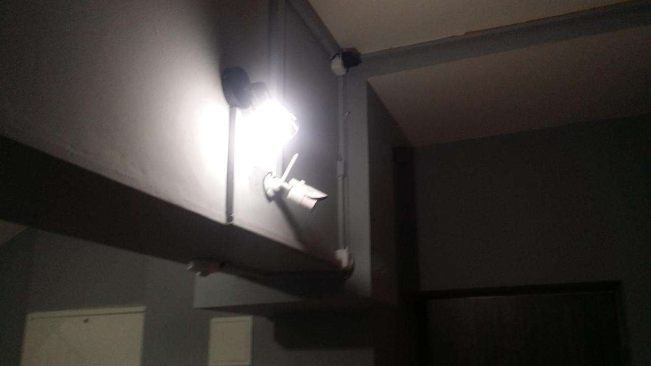 Apartament Venge -Cale Mieszkanie 46M2 Na Wylacznosc - Z Jedna Sypialnia I Jednym Sypialno-Salonem -3 Pietro Bez Windy- Rezerwacja Bez Karty Kredytowej-Klimatyzacja-Netflix-2 Lozeczka Dzieciece- Bezplatny Parking Publiczny Wrocław Exterior foto
