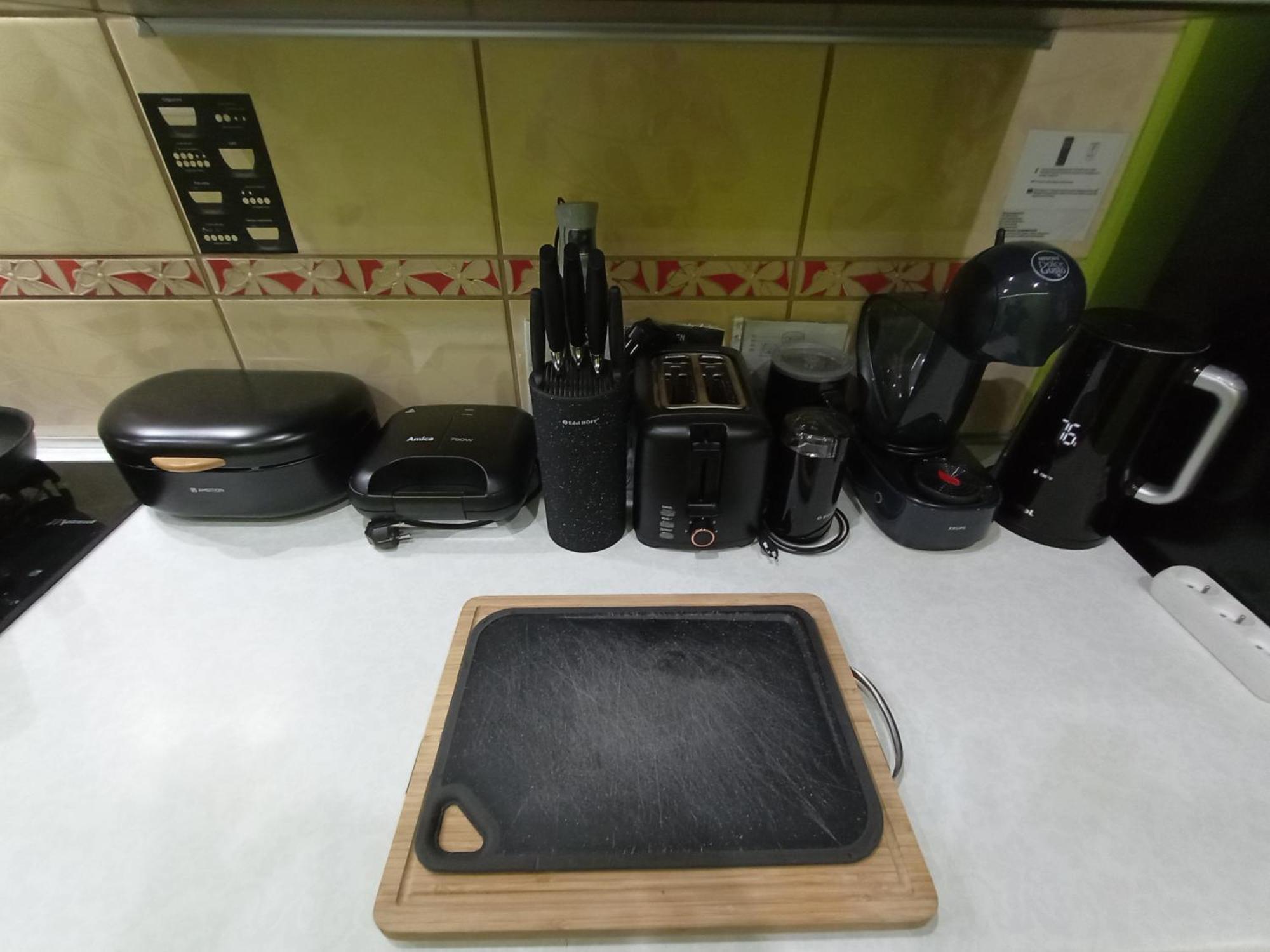 Apartament Venge -Cale Mieszkanie 46M2 Na Wylacznosc - Z Jedna Sypialnia I Jednym Sypialno-Salonem -3 Pietro Bez Windy- Rezerwacja Bez Karty Kredytowej-Klimatyzacja-Netflix-2 Lozeczka Dzieciece- Bezplatny Parking Publiczny Wrocław Exterior foto