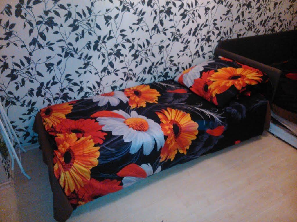 Apartament Venge -Cale Mieszkanie 46M2 Na Wylacznosc - Z Jedna Sypialnia I Jednym Sypialno-Salonem -3 Pietro Bez Windy- Rezerwacja Bez Karty Kredytowej-Klimatyzacja-Netflix-2 Lozeczka Dzieciece- Bezplatny Parking Publiczny Wrocław Exterior foto